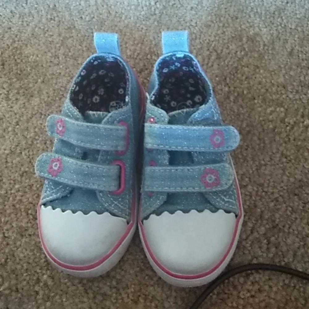 Toddler shoes